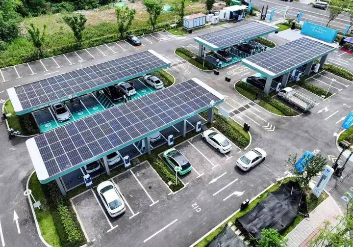 国际原油暴跌下的国内成品油市场：加油站行业的生存法则与未来趋势